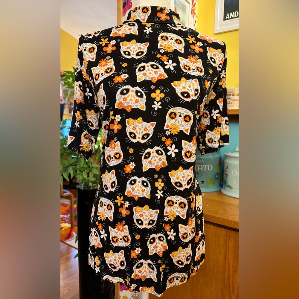 ModCloth Sugar Skull Kitty Blouse